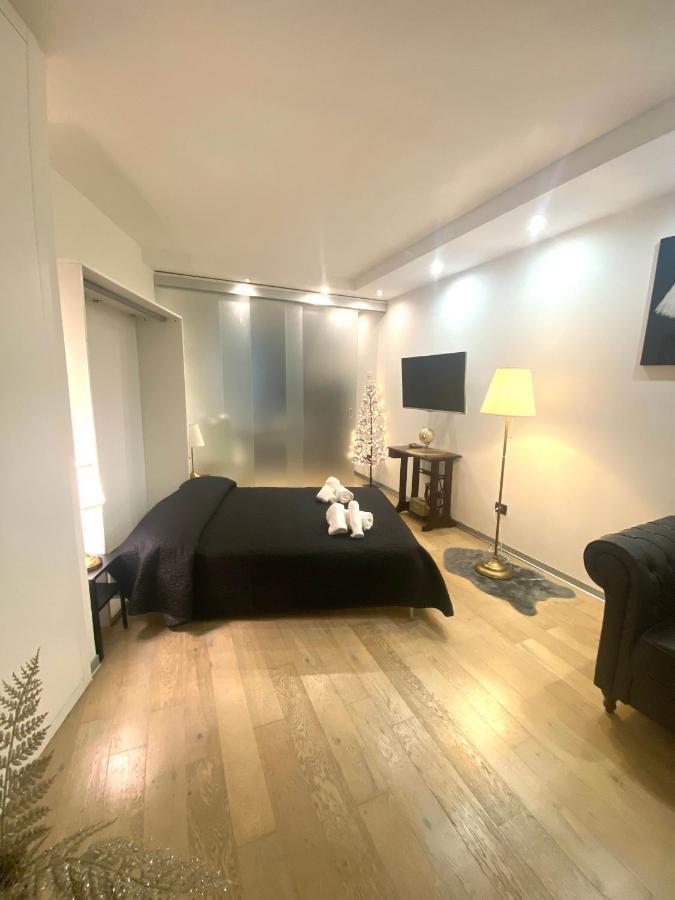 Edo'S House Apartment กาญารี ภายนอก รูปภาพ